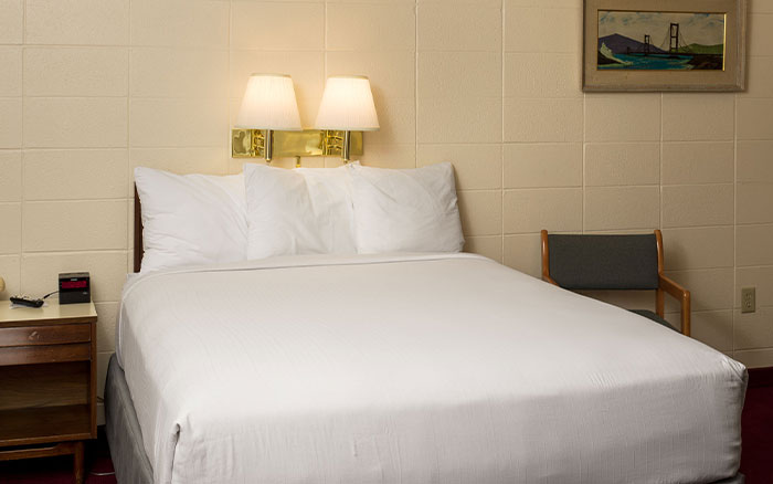 Motor Inn Queen Room